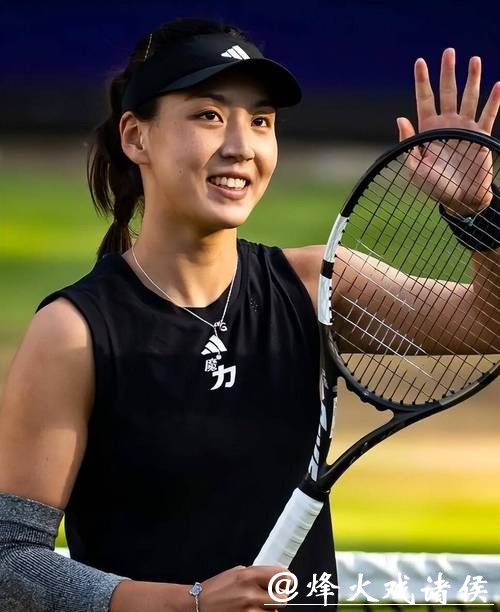 澳网|“不专注于网球”反倒接连赢球,王欣瑜靠着松弛感成为三十二强中国独苗 澳网|“不专注于网球”反倒接连赢球,王欣瑜靠着松弛感成为三十二强中国独苗